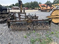 Broom Attachment for Cat IT28B Loader