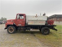 1985 Ford F700 Fuel & Lube Truck,