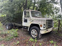 1981 International 1854 Cab & Chassis Truck