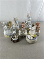 Spinning music boxes. Set of 7