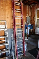 16' Fiberglass Step Ladder