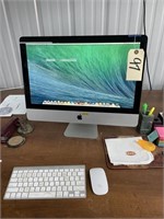 Apple iMac Desktop Computer 22" Screen