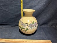Large vase/urn