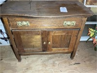 Vintage style wash stand 1 drawer and 2 doors- out