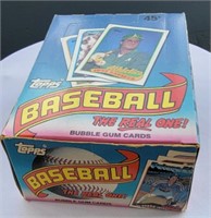 Box of 1989 Topps baseball cards