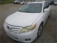 2010 TOYOTA CAMRY