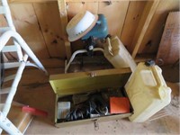 GROUP - TOOLBOX WITH CONTENTS, BOAT GAS TANK,