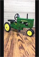 Vintage full size john deere 70 pedal tractor