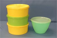 4 Vintage Tupperware Storage Containers/Bowls