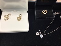 Heart ring and earrings (yellow gold and
