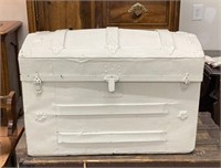 28x15x13" White Painted Vintage Trunk