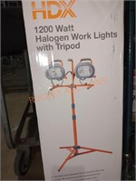 HDX 1200 Watt Halogen Work Light with Tripod