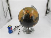 Globe terrestre illuminé sur pied en métal chromé