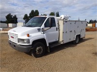 2007 GMC C5500 11' S/A Utility Truck