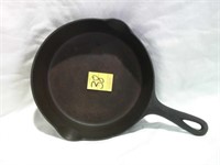 GRISWOLD NO. 6 CAST IRON FRY PAN