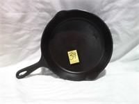 WAGNER NO.8 CAST IRON FRY PAN