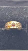 10k Gold Ring 2 Small Pearls And Garnet Size 5