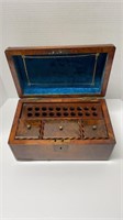 Rare 1890-1910 Cigar Box With Led Lined Compartmen