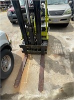 0 CLARK FORKLIFT