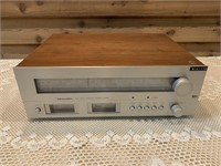 REALISTIC TM-1001 AM/FM STEREO TUNER