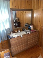 MCM Sligh furniture dresser and mirror