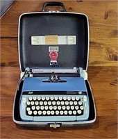 VTG Blue Smith Corona Sterling Typewriter w/Case