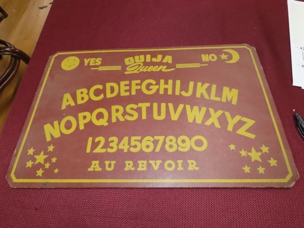 Vintage Ouija Queen game board.