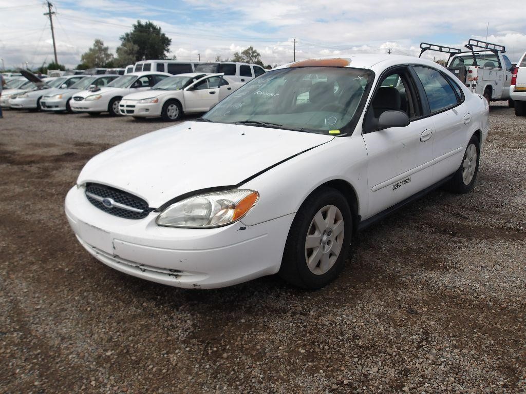 FA13624- 2000 Ford Taurus LX