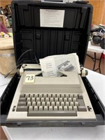 Electric portable typewriter