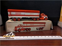 Vintage Service Gasonlinbe Truck with Box