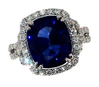 18k Gold 8.26 ct Oval Sapphire & Diamond Ring