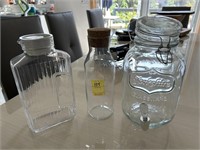 Glass Pitchers/Drink Dispenser