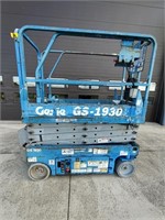 Genie GS-1930 electric scissor lift