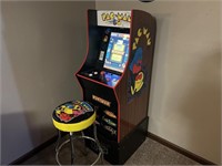 Pac Man Arcade Game w/ Stool