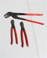 Knipex Adj. Pliers & 2 Wire Cutters