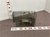 2 trap cages