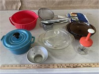 Kitchen, 3 covered glass dishes, strainer, others