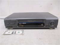 Panasonic PV-4660 VCR - Powers On - Not