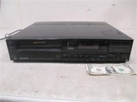 Sony SL-HF450 Betamax VCR - Powers On - Not