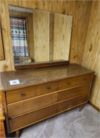 Vintage 6 Drawer Dresser with Mirror