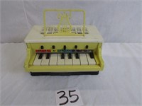 Knickerbocker Child's Piano