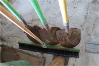 3 Fiberglass Dirt Shovels & Push Broom