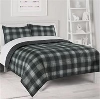 The Big One Queen Reversible Quilt retail $100