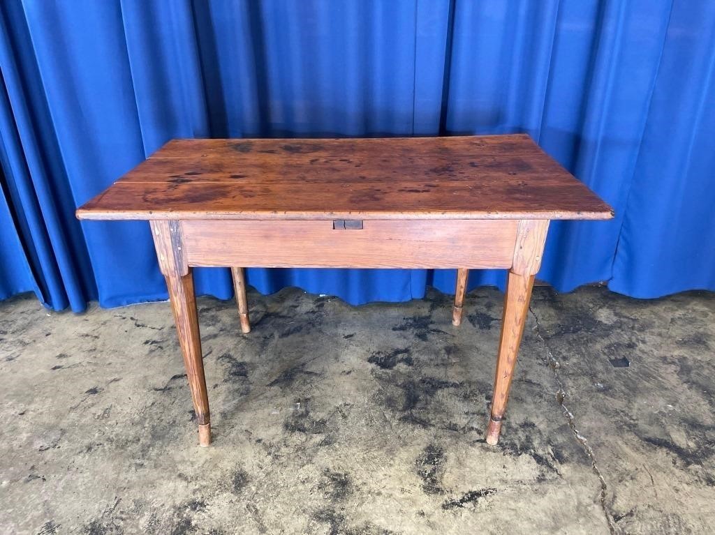 Wood Dinning Table