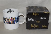 The Beatles Vandor 2000 20oz Mug 64063 in box