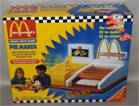 Mattel McDonalds Happy Meal Magic Pie Maker