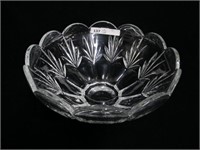 MARQUIS WATERFORD LARGE CENTER BOWL ALL CLEAN