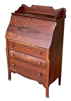 Oak slant front 3 drawer writing desk with key,