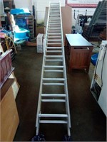 32' Aluminum Extension Ladder