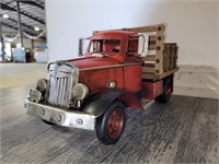 Metal/Wood Decorative Truck